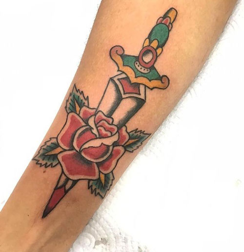 tattoo daga y rosa