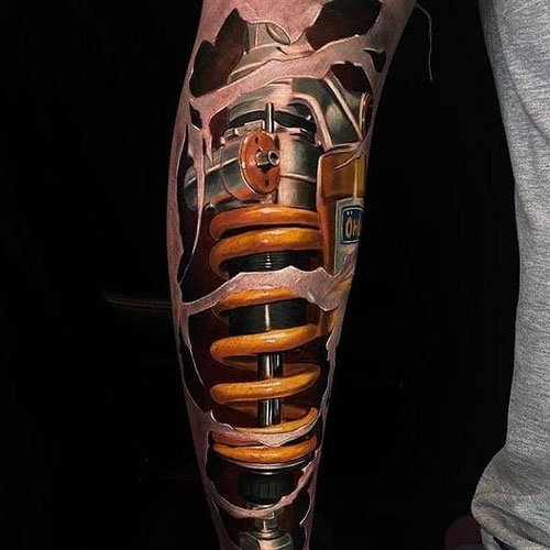 brazo mecánico tattoo