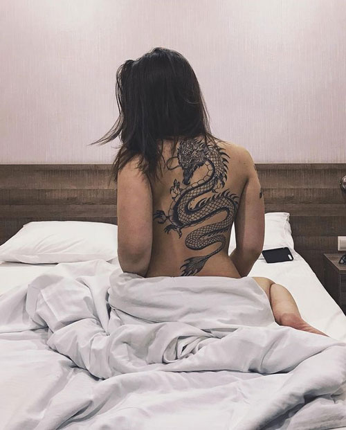 dragon tattoo en espalda
