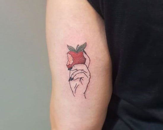 manzana mordida tattoo