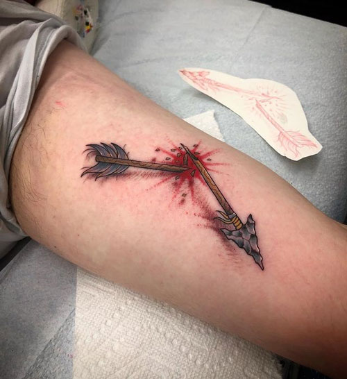tattoo flecha rota