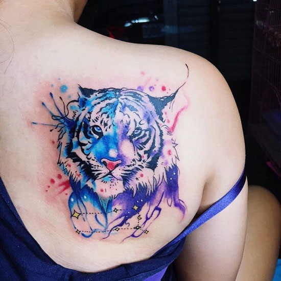 tatuaje tigre a color