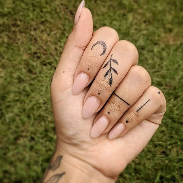 tatuajes en los dedos para mujer