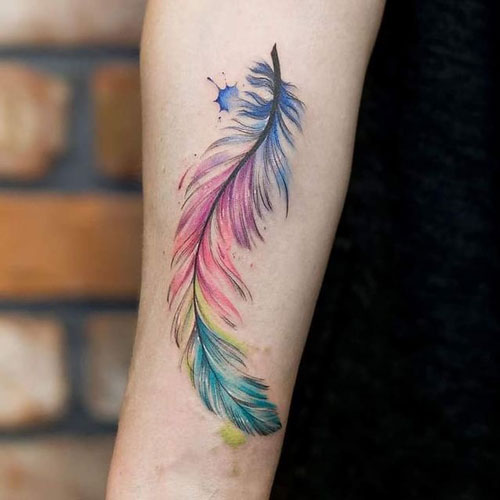 pluma en acuarela tattoo