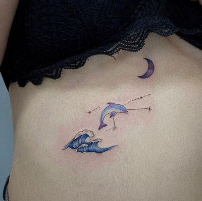 tattoo de un delfin