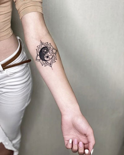 tatuaje mandala jin jang