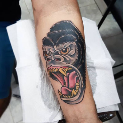 tatuaje rostro de gorila