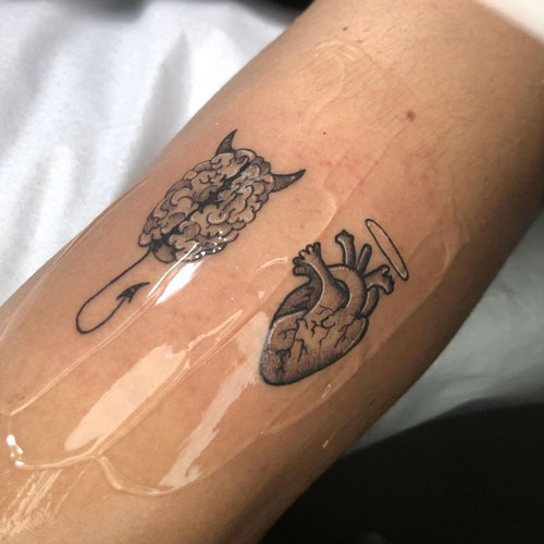 tatuaje corazon y cerebro