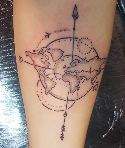 tatuaje mapa mundial