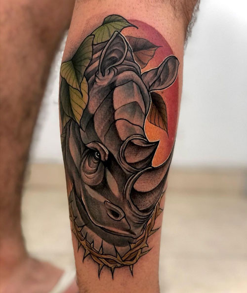 tattoo a color de rinoceronte