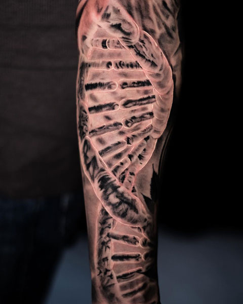 Tatuajes de una Cadena de Adn