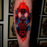 tatuaje hombre araña